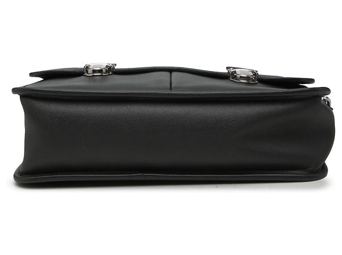 Borsa a tracolla Louis Vuitton Taiga Alexei Nera Nero - vista 3