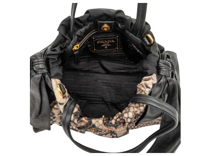 Bow Bolsa Satchel Prada Tessuto com estampa de Python e laço preta Preto - vista 4
