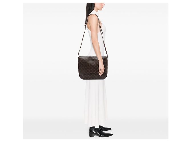 Bolso bandolera Louis Vuitton Monogram Beaubourg Messenger MM Marrón Castaño - vista 6