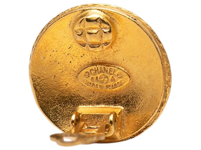 Orecchini a clip rotondi Chanel CC placcati oro D'oro - vista 3