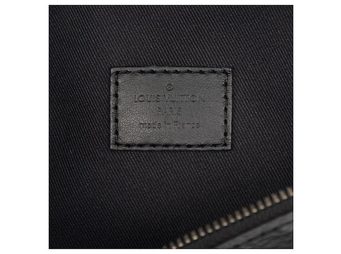 Bumbag Borsello da vita Louis Vuitton Monogram Eclipse Discovery PM Nero - vista 5