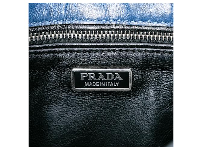 Borsa a tracolla Prada Arcade in vitello Glace blu - vista 5