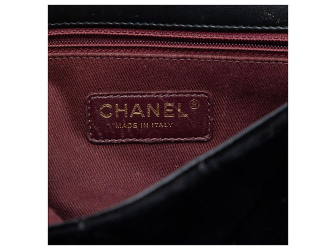Borsa a tracolla Chanel Small Quilted Velvet CC Eyelet Flap Nera Nero - vista 5