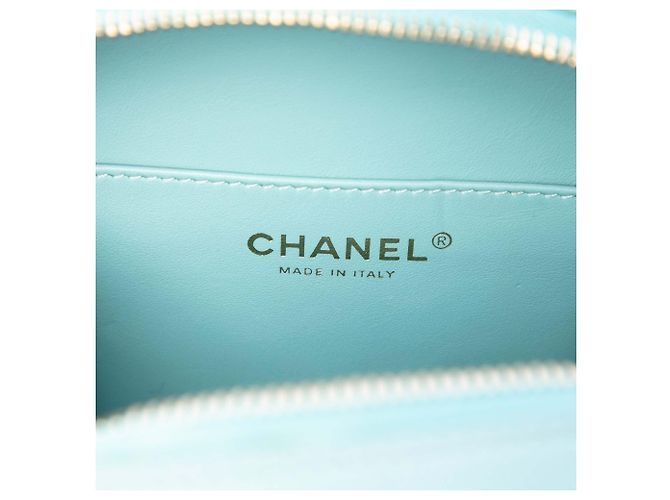 Borsa Vanity Verticale Chanel Caviar CC Filigree blu - vista 5