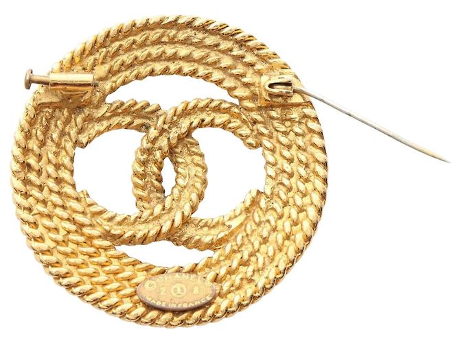 Spilla Chanel CC Rope placcata in oro D'oro - vista 2