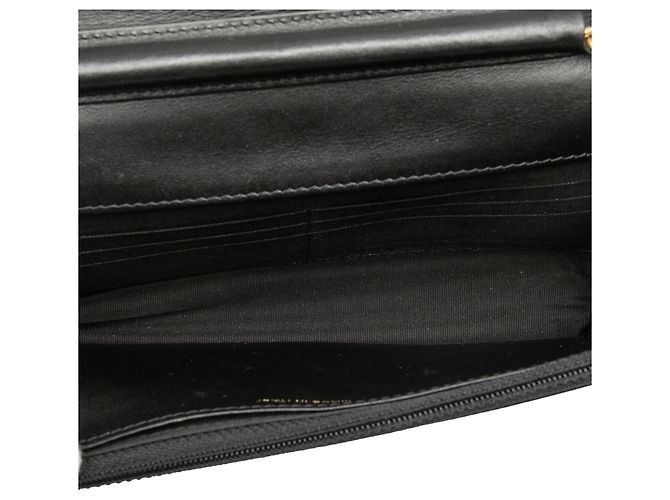 Borsa a tracolla Chanel Boy Wallet on Chain in pelle caviar matelassé nera Nero - vista 4
