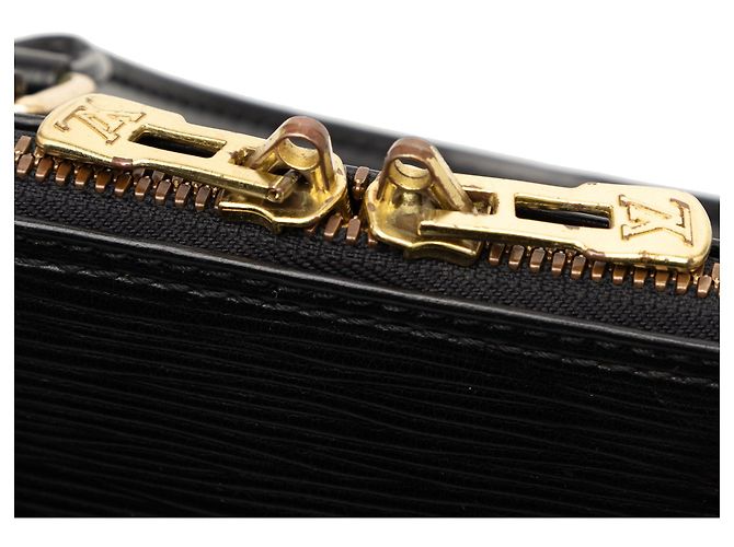 Bolso de mano Louis Vuitton Epi Alma PM Negro - vista 7