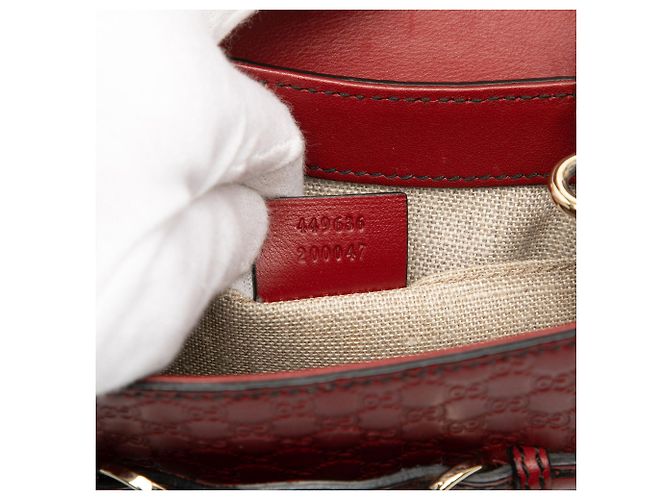 Borsa a tracolla Mini Microguccissima Emily rossa Gucci Rosso - vista 6