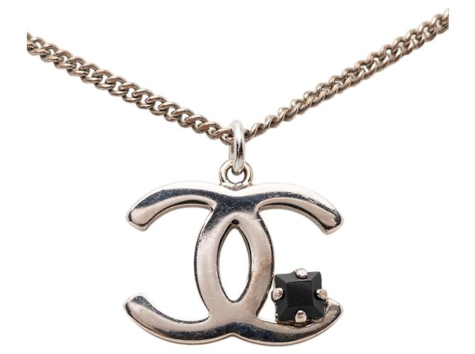 Collana con pendente Chanel CC in ottone e strass argento - vista 2