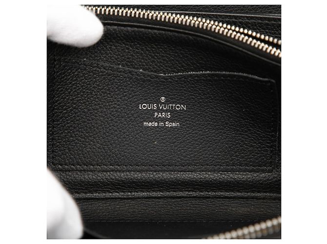 Portafoglio Louis Vuitton Lockme Zippy in pelle nera Nero - vista 5