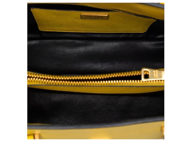 Borsa Promenade Prada in pelle Saffiano gialla con borchie Giallo - vista 4
