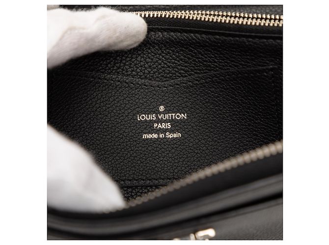 Black Louis Vuitton Leather Lockme Zippy Wallet - view 5