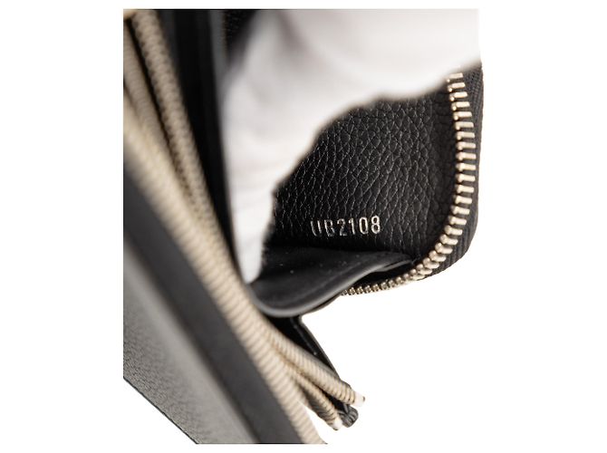 Black Louis Vuitton Leather Lockme Zippy Wallet - view 6