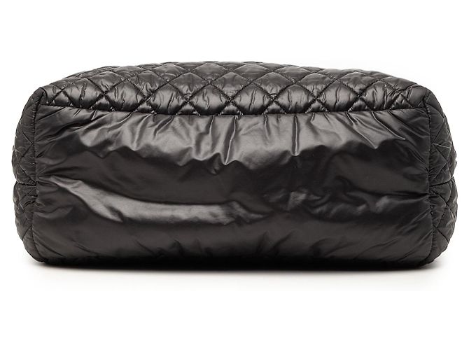 Chanel Large Coco Cocoon Wendbare Tote aus gestepptem Nylon, Schwarz - Ansicht 3
