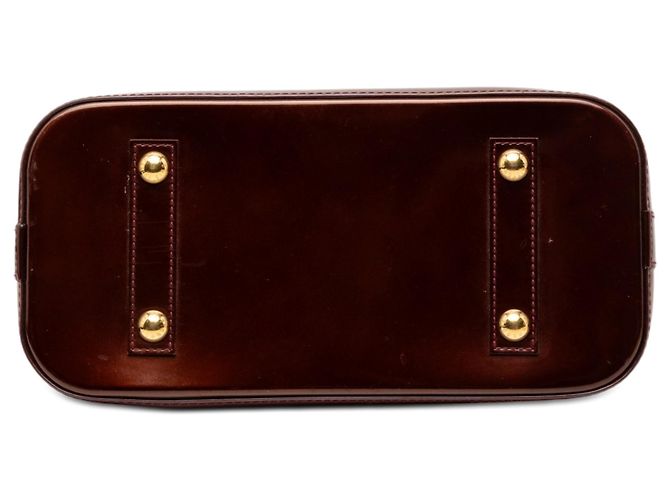 Borsa a mano Louis Vuitton Monogram Vernis Alma PM rossa Rosso - vista 3