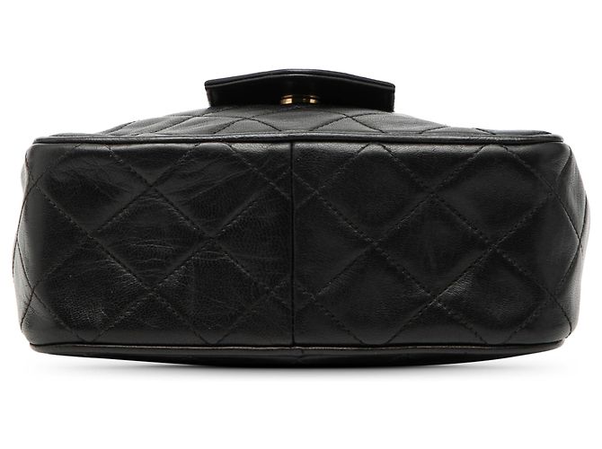 Schwarze Chanel CC gesteppte Lammleder Camera Bag mit Quaste - Ansicht 3