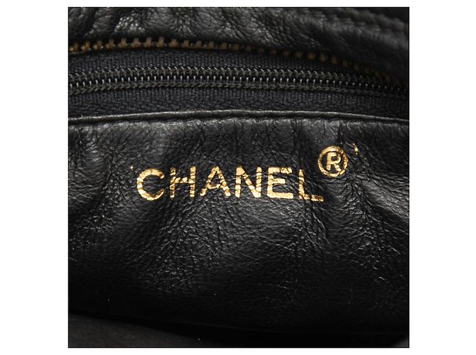 Schwarze Chanel CC gesteppte Lammleder Camera Bag mit Quaste - Ansicht 5