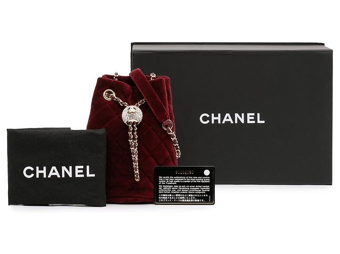 Mini borsa a secchiello Chanel Crush in velluto rosso con cristalli e perle - vista 10