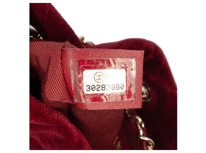 Mini borsa a secchiello Chanel Crush in velluto rosso con cristalli e perle - vista 6
