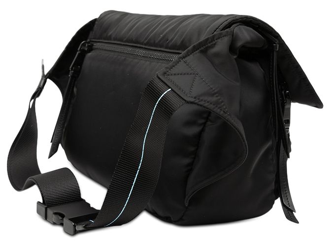 Double Bolsa de cintura Prada em Tessuto com acabamento em couro de bezerro macio e fivela dupla, Preta Preto - vista 2