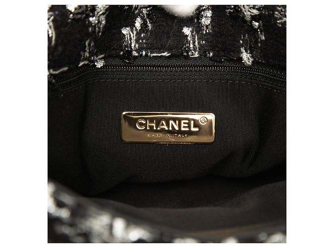 Borsa Chanel 19 Flap Satchel Large in Tweed Nero - vista 5