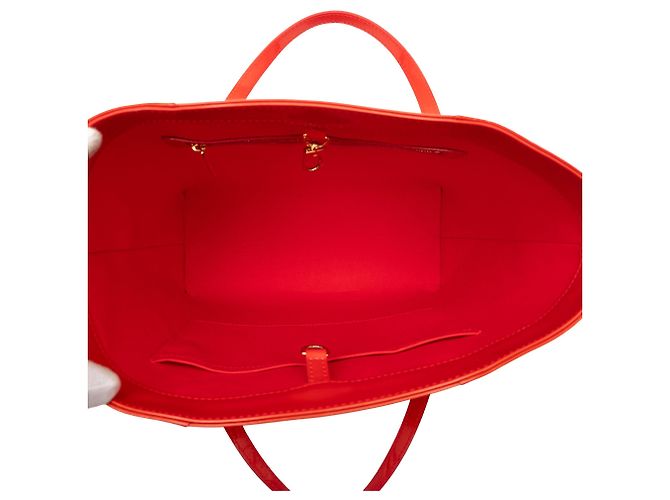 Red Louis Vuitton Monogram Vernis Avalon GM Shoulder Bag - view 4