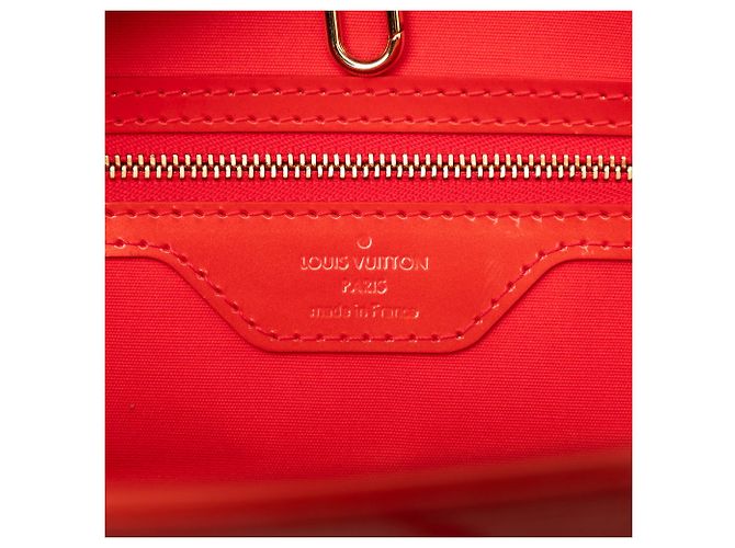 Red Louis Vuitton Monogram Vernis Avalon GM Shoulder Bag - view 5