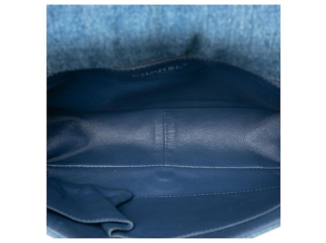 Borsa a tracolla Chanel Boy Flap Large in denim trapuntato blu - vista 4