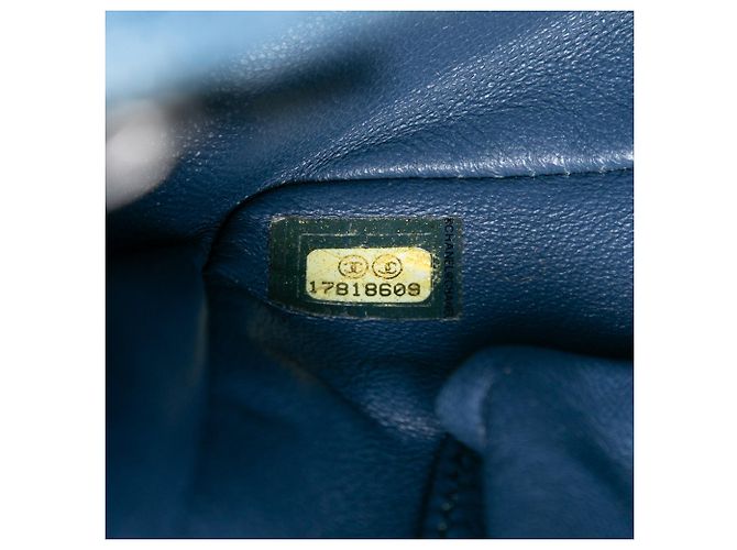 Borsa a tracolla Chanel Boy Flap Large in denim trapuntato blu - vista 6