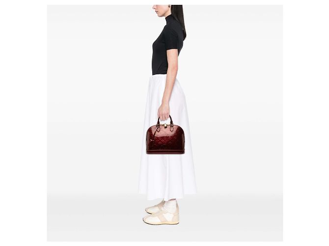 Borsa Louis Vuitton Monogram Vernis Alma PM rossa Rosso - vista 7