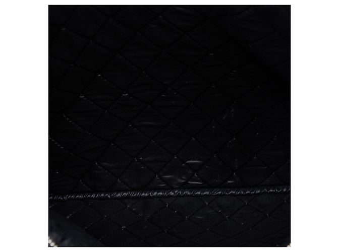 Clutch Chanel Large Quilted Tweed and Lambskin Camellia O Case Nera Nero - vista 4