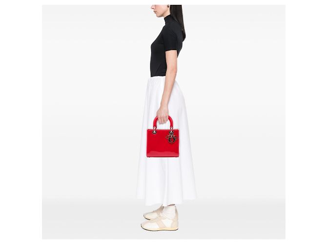 Borsa Lady Dior Medium in vernice rossa Dior Rosso - vista 6
