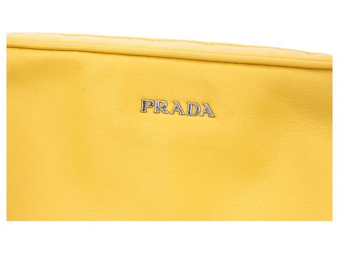 Clutch da polso in pelle gialla Prada Giallo - vista 5