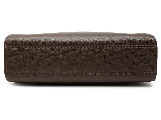 Borsa Business Louis Vuitton Taiga Kasbek PM Marrone - vista 3