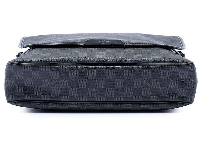 Borsa a tracolla Louis Vuitton Daniel MM Damier Graphite Nera Nero - vista 3