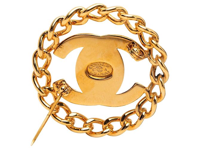 Spilla rotonda Chanel CC placcata oro con chiusura turn-lock D'oro - vista 3