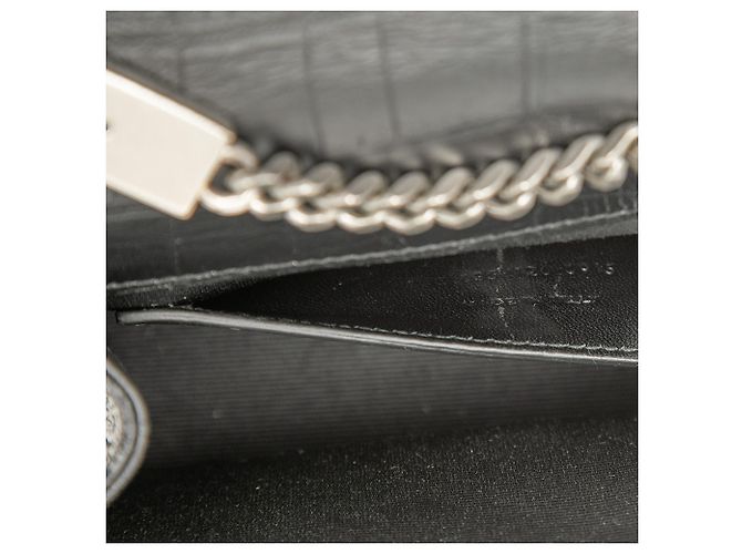 Borsa a tracolla Saint Laurent Kate Small in pelle effetto coccodrilo nera con monogramma e nappe Nero - vista 6