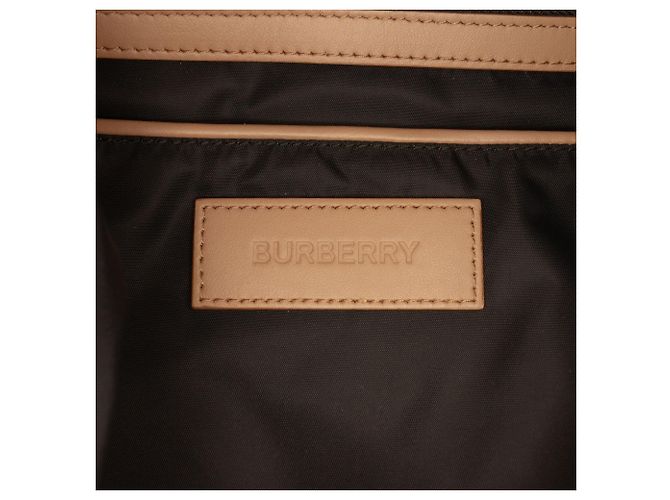 Zaino Burberry Medium TB Monogram in nylon marrone - vista 5