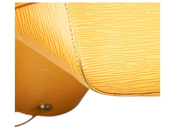 Borsa a secchiello Louis Vuitton Epi Petit Noe Gialla Giallo - vista 7