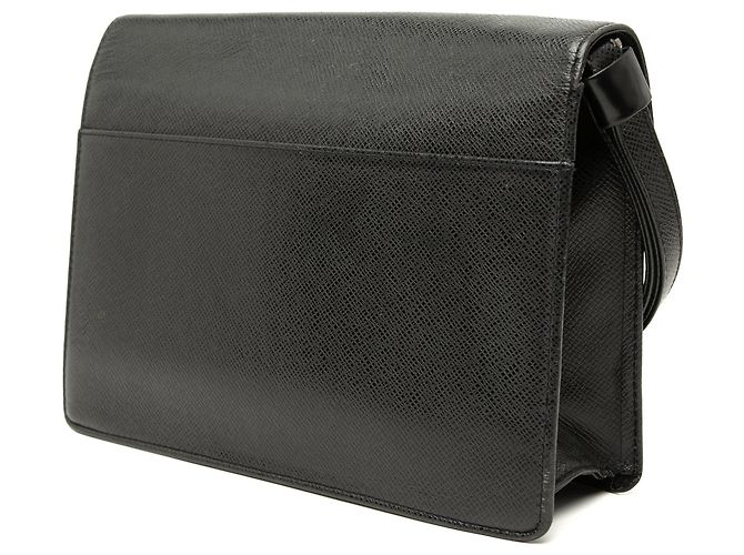 Clutch Louis Vuitton Taiga Selenga Nera Nero - vista 2