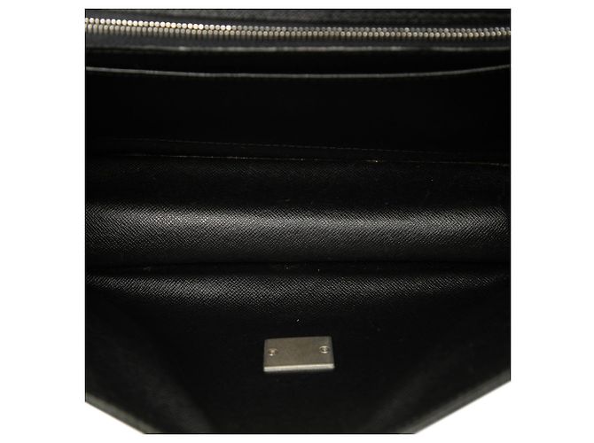 Clutch Louis Vuitton Taiga Selenga Nera Nero - vista 4