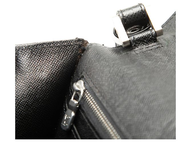 Clutch Louis Vuitton Taiga Selenga Nera Nero - vista 6