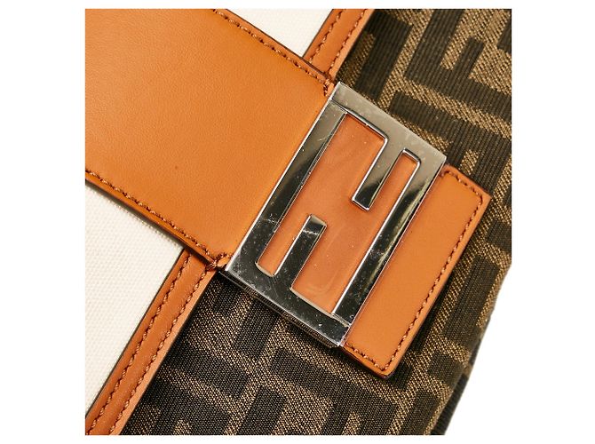 Borsa cintura convertibile in pelle Fendi Zucca marrone - vista 10