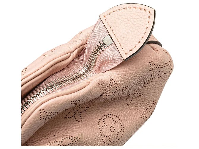 Borsa a tracolla Louis Vuitton Monogram Mahina Scala Mini Pouch Rosa - vista 9
