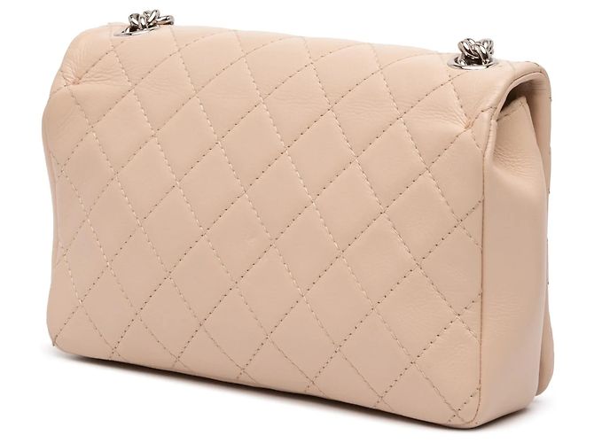 Borsa a tracolla Chanel in vitello matelassé Tan con patta e catena goffrata Cammello - vista 2