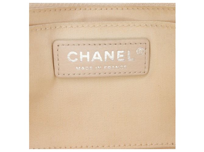 Borsa a tracolla Chanel in vitello matelassé Tan con patta e catena goffrata Cammello - vista 5