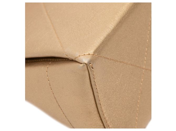 Borsa Chanel Small Calfskin Kiss Lock Frame Bag Oro D'oro - vista 8