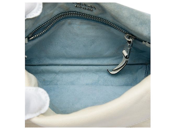 Borsa a tracolla Prada Glace Calfskin Studded Etiquette bianca Bianco - vista 4
