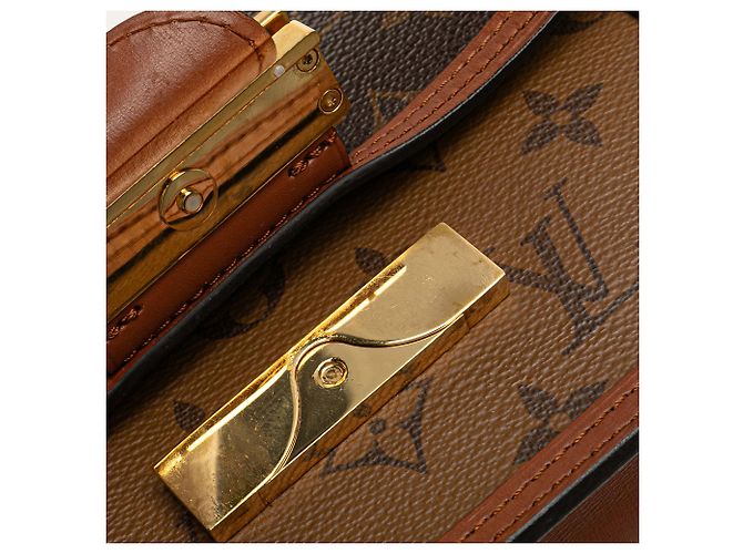 Borsa a tracolla Louis Vuitton Monogram Reverse Dauphine marrone - vista 7