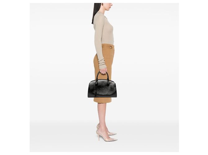 Bolsa Louis Vuitton Electric Epi Pont Neuf PM Preta Preto - vista 7